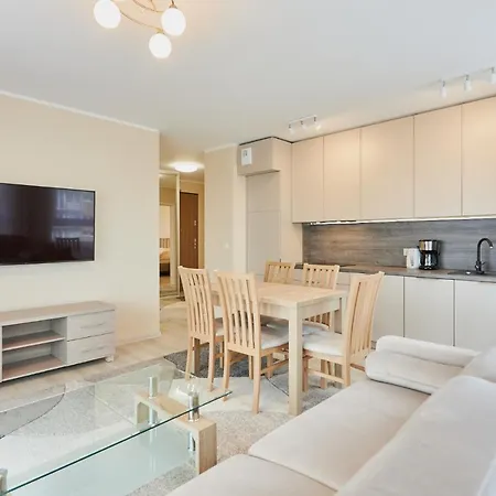 Appartement - Sun Towers 39 79 *